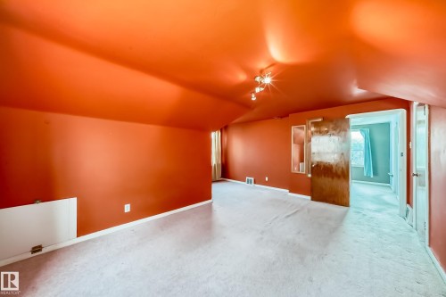 11233 95 Street, Edmonton, AB - Indoor Photo Showing Other Room