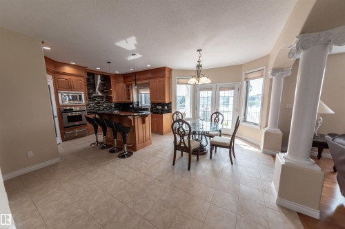 13527 158 Avenue, Edmonton, AB - Indoor Photo Showing Dining Room