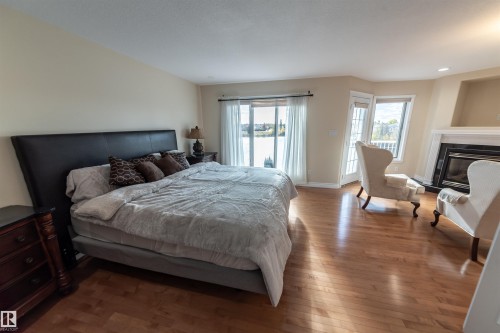 13527 158 Avenue, Edmonton, AB - Indoor Photo Showing Bedroom