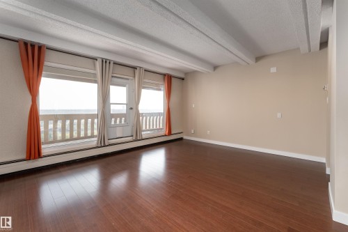 1812 9918 101 Street, Edmonton, AB - Indoor Photo Showing Other Room