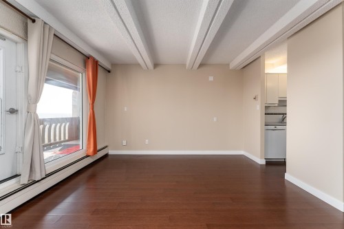 1812 9918 101 Street, Edmonton, AB - Indoor Photo Showing Other Room