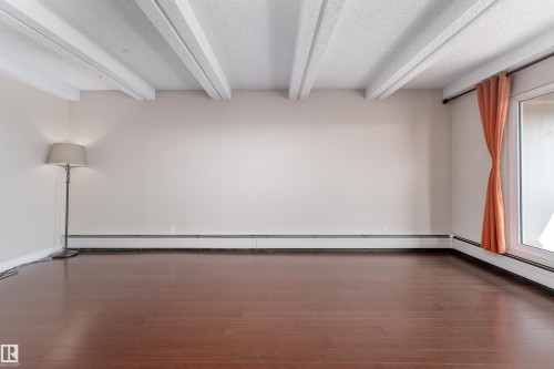 1812 9918 101 Street, Edmonton, AB - Indoor Photo Showing Other Room
