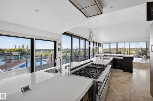 13758 Valleyview Drive, Edmonton, AB - Indoor Photo Showing Kitchen With Double Sink With Upgraded Kitchen
