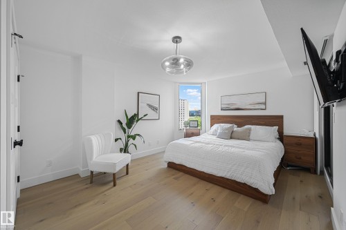 701 11503 100 Avenue, Edmonton, AB - Indoor Photo Showing Bedroom