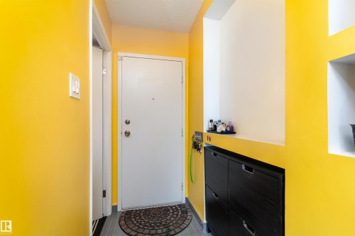 604 9028 Jasper Avenue, Edmonton, AB - Indoor Photo Showing Other Room