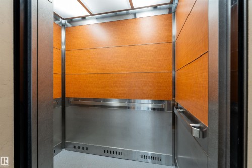 604 9028 Jasper Avenue, Edmonton, AB - Indoor Photo Showing Other Room