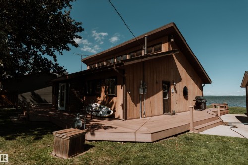 35 Lakeshore Dr, Rural Wetaskiwin County, AB - Outdoor