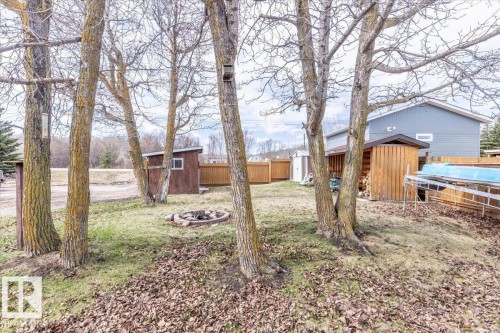 35 Lakeshore Dr, Rural Wetaskiwin County, AB - Outdoor
