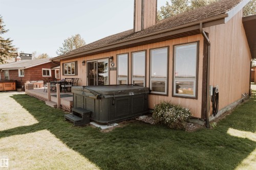 35 Lakeshore Dr, Rural Wetaskiwin County, AB - Outdoor With Deck Patio Veranda