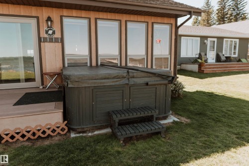 35 Lakeshore Dr, Rural Wetaskiwin County, AB - Outdoor With Deck Patio Veranda