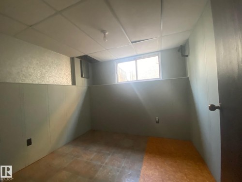 5424 55 Avenue, Wetaskiwin, AB - Indoor Photo Showing Other Room