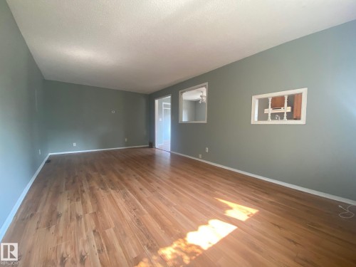 5424 55 Avenue, Wetaskiwin, AB - Indoor Photo Showing Other Room