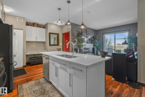 404 1144 Adamson Drive, Edmonton, AB - Indoor Photo Showing Kitchen With Double Sink