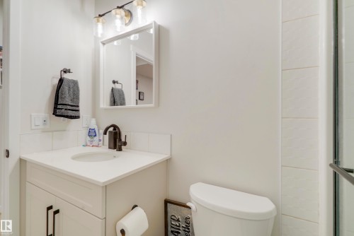 1138 Cy Becker Road, Edmonton, AB - Indoor Photo Showing Bathroom