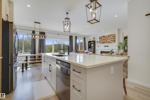 1138 Cy Becker Road, Edmonton, AB - Indoor Photo Showing Kitchen With Upgraded Kitchen