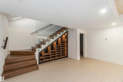 8915 Strathearn Drive, Edmonton, AB - Indoor Photo Showing Other Room