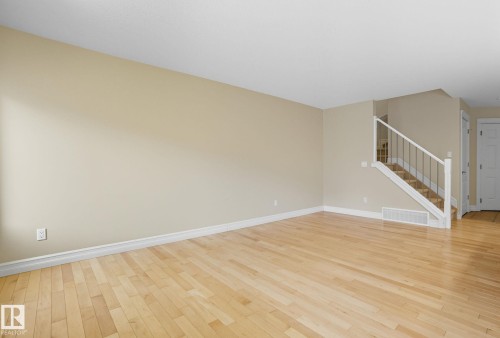 11611 17 Avenue, Edmonton, AB - Indoor Photo Showing Other Room