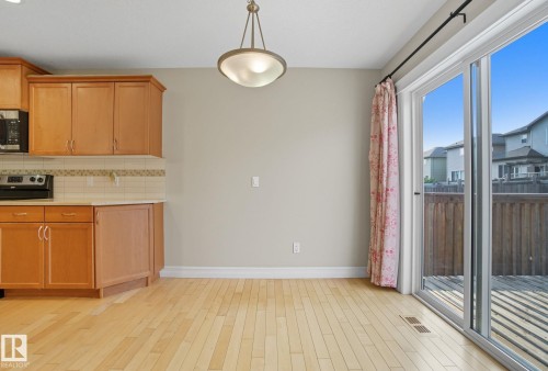 11611 17 Avenue, Edmonton, AB - Indoor