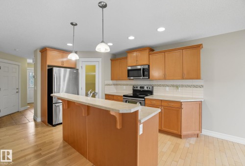 11611 17 Avenue, Edmonton, AB - Indoor Photo Showing Kitchen