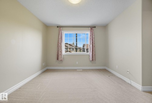 11611 17 Avenue, Edmonton, AB - Indoor Photo Showing Other Room
