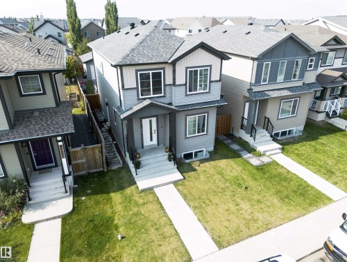 17704 59 Street Nw, Edmonton, AB - Outdoor With Facade