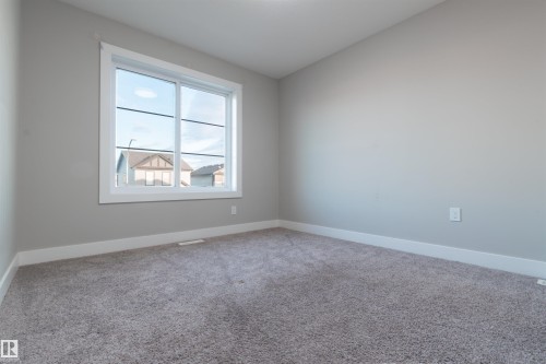 17704 59 Street Nw, Edmonton, AB - Indoor Photo Showing Other Room