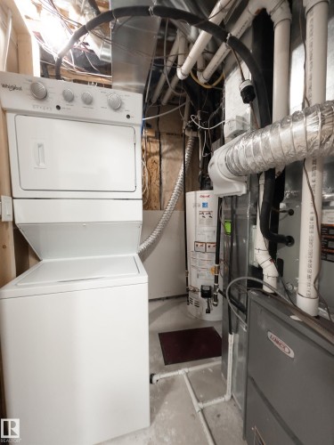 17704 59 Street Nw, Edmonton, AB - Indoor Photo Showing Laundry Room