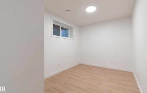 17704 59 Street Nw, Edmonton, AB - Indoor Photo Showing Other Room