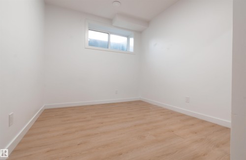 17704 59 Street Nw, Edmonton, AB - Indoor Photo Showing Other Room