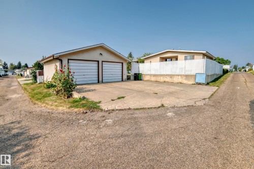 8311 150 Avenue, Edmonton, AB - Outdoor