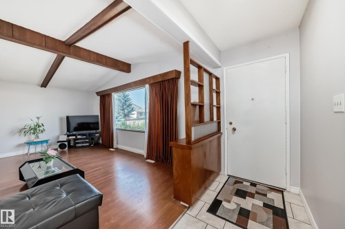 8311 150 Avenue, Edmonton, AB - Indoor