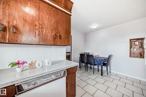 8311 150 Avenue, Edmonton, AB - Indoor Photo Showing Other Room