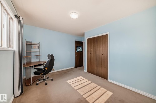 8311 150 Avenue, Edmonton, AB - Indoor Photo Showing Other Room