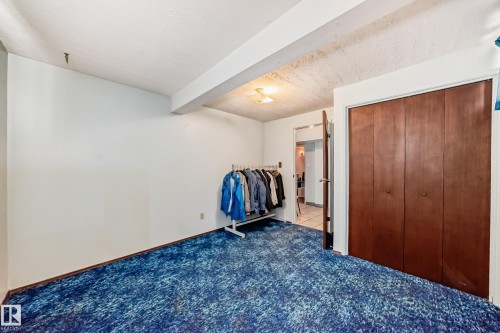 8311 150 Avenue, Edmonton, AB - Indoor