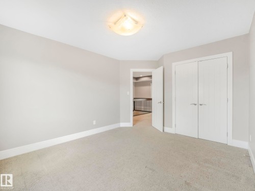 2421 Ashcraft Crescent, Edmonton, AB - Indoor Photo Showing Other Room