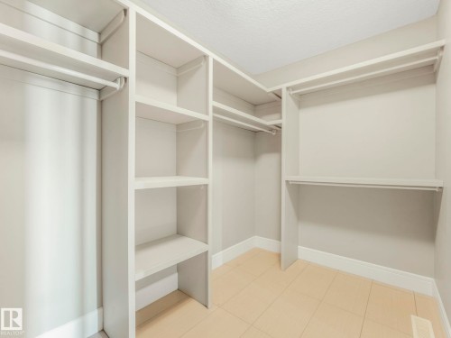2421 Ashcraft Crescent, Edmonton, AB - Indoor With Storage