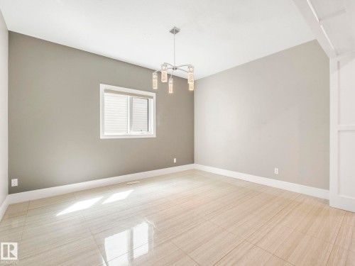 2421 Ashcraft Crescent, Edmonton, AB - Indoor Photo Showing Other Room