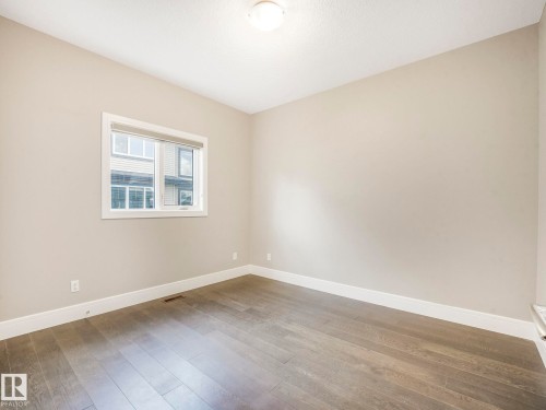2421 Ashcraft Crescent, Edmonton, AB - Indoor Photo Showing Other Room