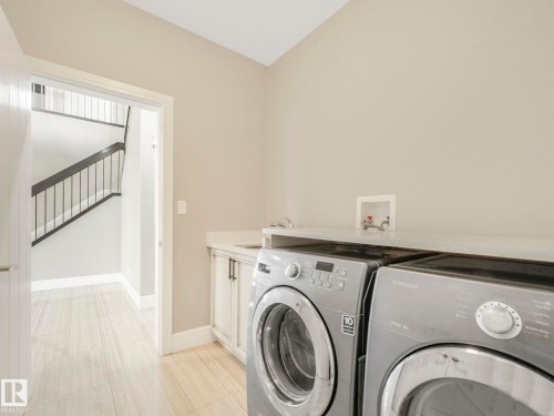 2421 Ashcraft Crescent, Edmonton, AB - Indoor Photo Showing Laundry Room