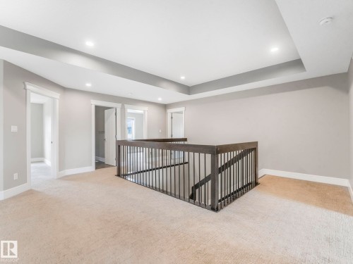 2421 Ashcraft Crescent, Edmonton, AB - Indoor Photo Showing Other Room