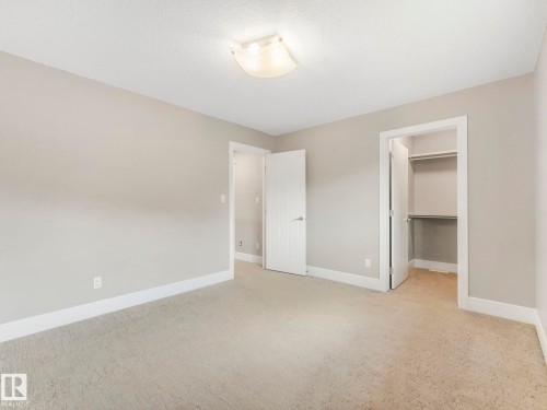 2421 Ashcraft Crescent, Edmonton, AB - Indoor Photo Showing Other Room