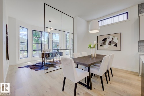 9346 72 Avenue, Edmonton, AB - Indoor Photo Showing Dining Room