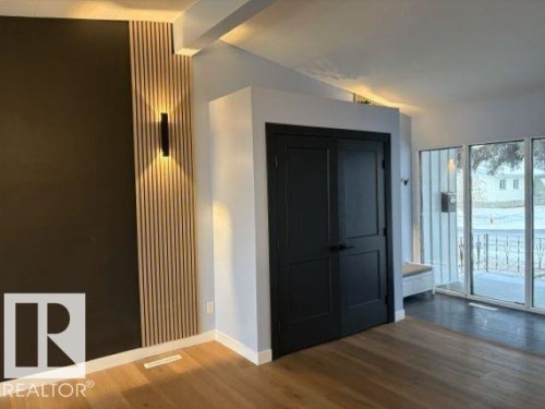 6808 95 Avenue, Edmonton, AB - Indoor Photo Showing Other Room