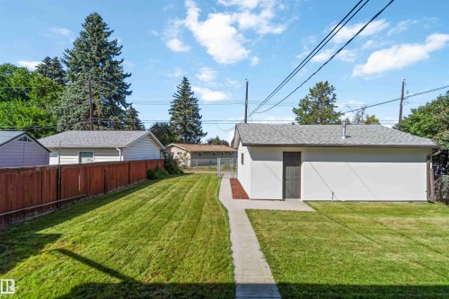 View of fenced backyard - 6808 95 Avenue, Edmonton, AB - Outdoor