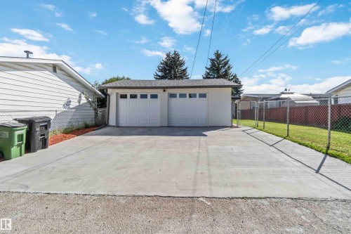 View of detached garage - 6808 95 Avenue, Edmonton, AB - Outdoor With Exterior