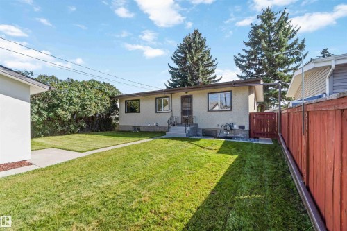Rear view of house - 6808 95 Avenue, Edmonton, AB - Outdoor