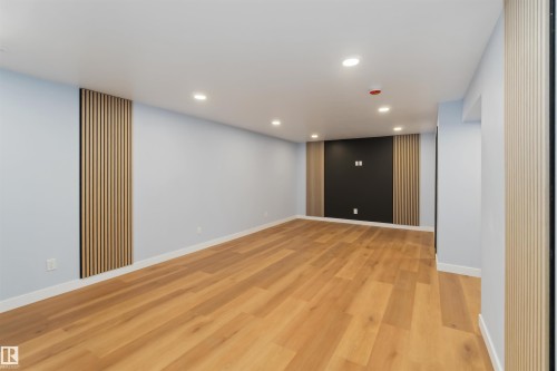 6808 95 Avenue, Edmonton, AB - Indoor Photo Showing Other Room