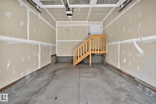 4883 Alwood Point(E), Edmonton, AB - Indoor Photo Showing Garage