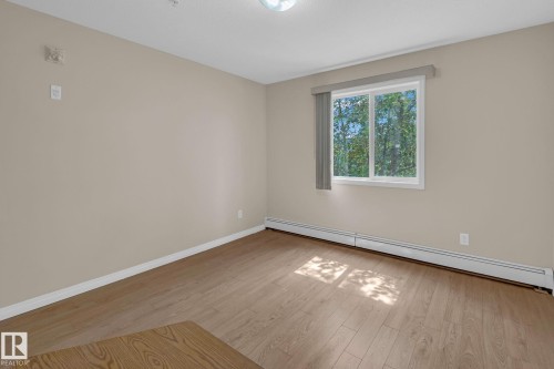212 12550 140 Avenue, Edmonton, AB - Indoor Photo Showing Other Room