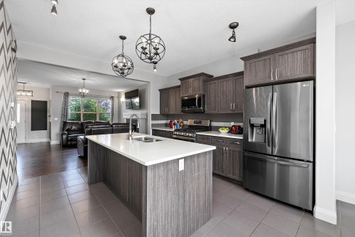 84 GREENBURY Boulevard  Spruce Grove, AB T7X 0M4